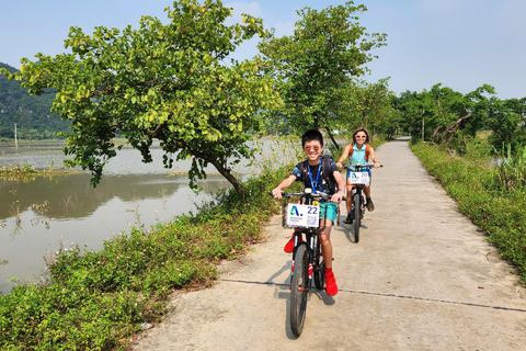 Ninh Binh: Day Tour Trang An - Mua Cave - Hoa Lu
