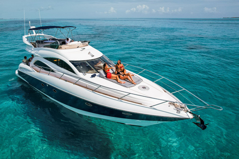 Jantar romântico com tudo incluído a bordo de um iate de luxoJantar Romântico Iate de Luxo 60´Sunseeker