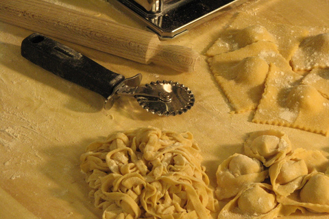 Handmade Pasta and Dessert Cooking Class with Dinner