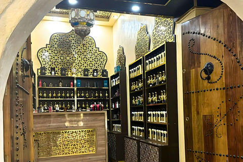 Djerba : Medina Discovery & Perfume mixing Houmt Essouk