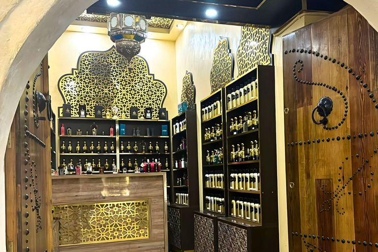 Djerba : Medina Discovery & Perfume mixing Houmt Essouk