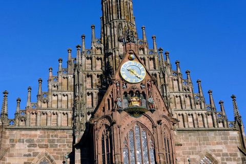 Nuremberg: Ao longo do Pegnitz pela Cidade Velha Tour guiado por você mesmo