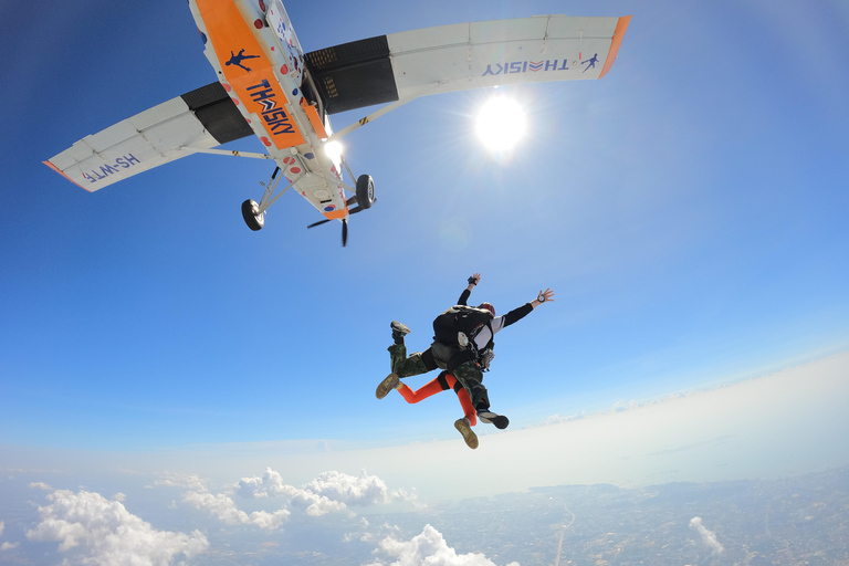 Thaïlande : Saut en parachute en tandem au-dessus de la côte estPas d&#039;enlèvement nécessaire