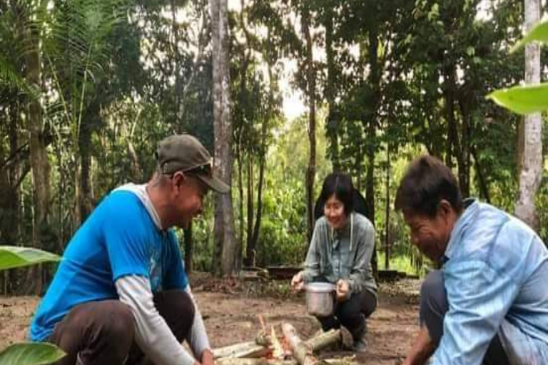 Iquitos: Curso de sobrevivência com habilidades extremas de 7 diasIquitos: curso de sobrevivência de 7 dias com habilidades extremas e refeições