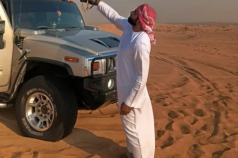 Dubai: Avond Hummer woestijnsafari privétour