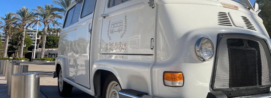 Cannes 2 heures : visite privée en bus français d'époque
