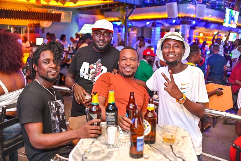 Mombasa: Excursão noturna em Mtwapa com serviço de busca no hotelMombasa: Excursão noturna por Mtwapa com serviço de busca no hotel