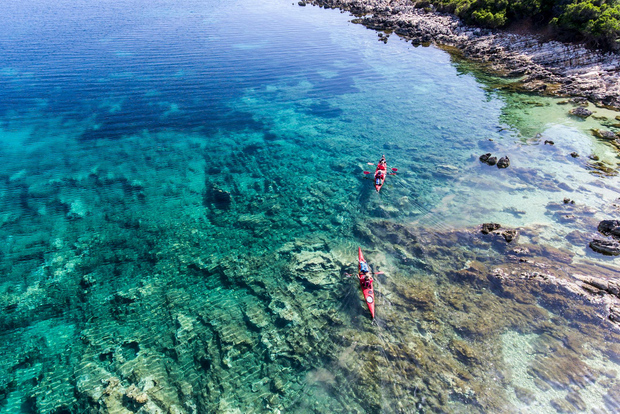 Lefkada: Tour della Grotta Azzurra in kayak con un assaggio della Grecia
