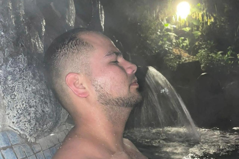 Quito: le terme di Papallacta di notte includono l&#039;ingresso o il biglietto d&#039;ingressoQuito: le terme di Papallacta includono l&#039;ingresso