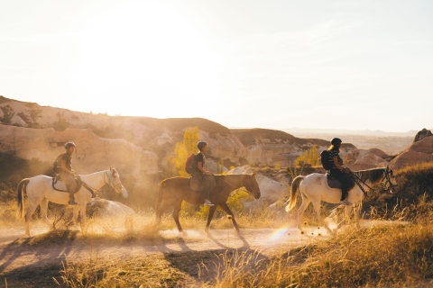 Cappadoce : balade à cheval au coucher du soleil