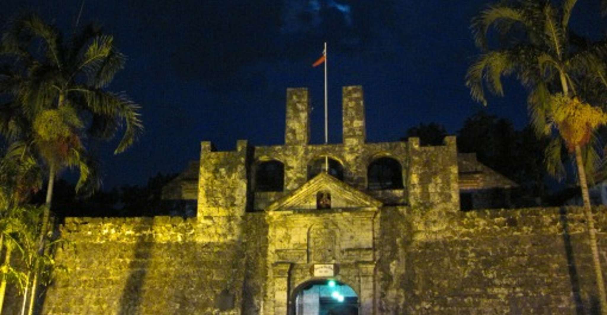 Visite de la ville jumelle de Mactan et Cebu avec déjeuner - Hizvo