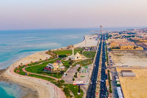 Dammam: Ganztagestour mit König Fahd Park und Corniche