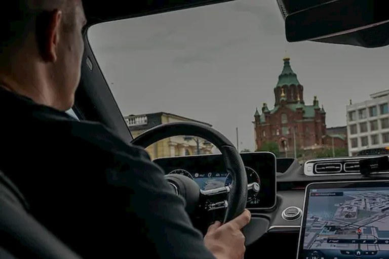 Helsinki: VIP Private Transfer with Local Tips
