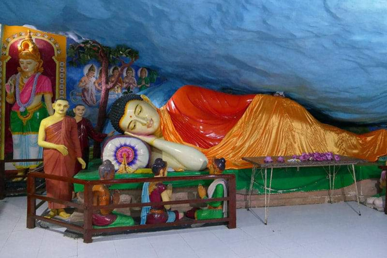 Dimbulagala Eco Trekking and Village Tour From Polonnaruwa