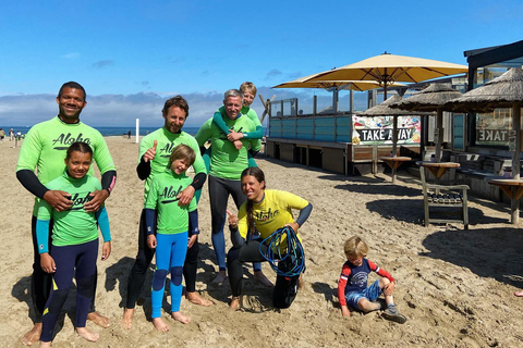 Scheveningen Beach: 1,5 hour Surf experience for families