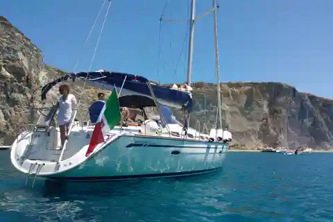 Porto San Paolo: Tavolara Island Sailboat Cruise with Lunch