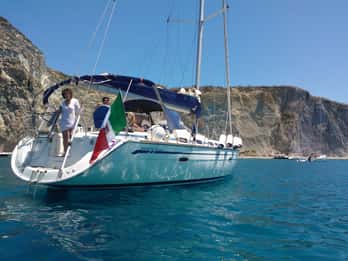 Porto San Paolo: Crociera in barca a vela sull'Isola di Tavolara con pranzo