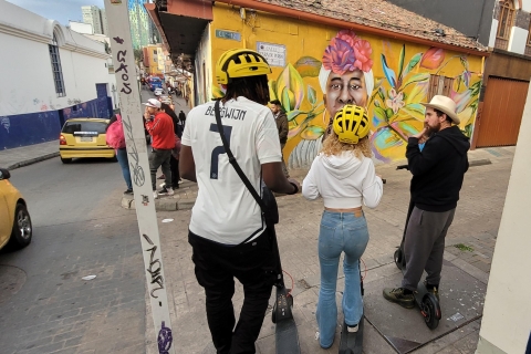 Bogota: Scootertour met straatkunst en graffiti in La CandelariaBogota: verken graffiti in La Candelaria met e-scooter