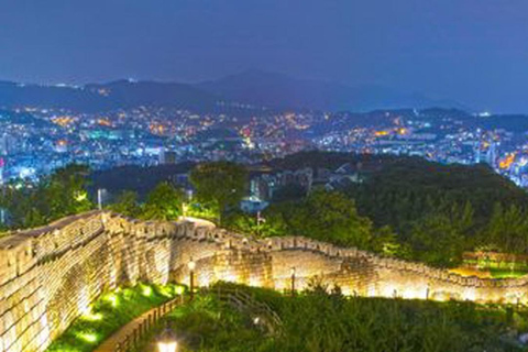 Visita nocturna a Seúl: Parque Naksan y Eungbongsan