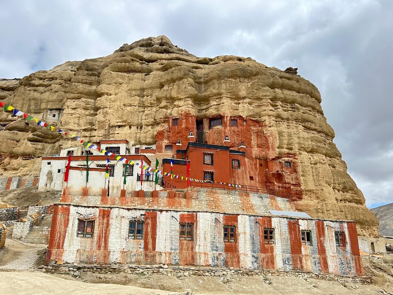 Ab Pokhara: 7-tägige Jeep-Tour durch Upper Mustang und zu heißen Quellen
