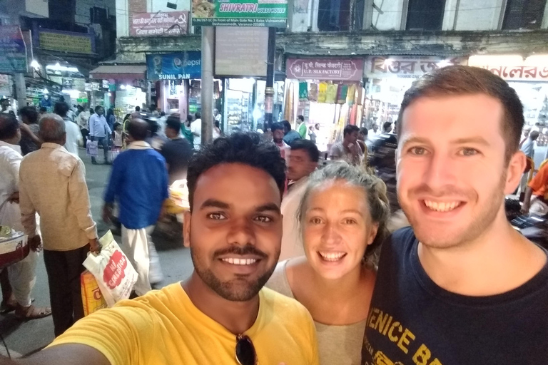 Visite à pied du patrimoine et de la spiritualité de VaranasiVisite guidée spirituelle et patrimoniale de Varanasi