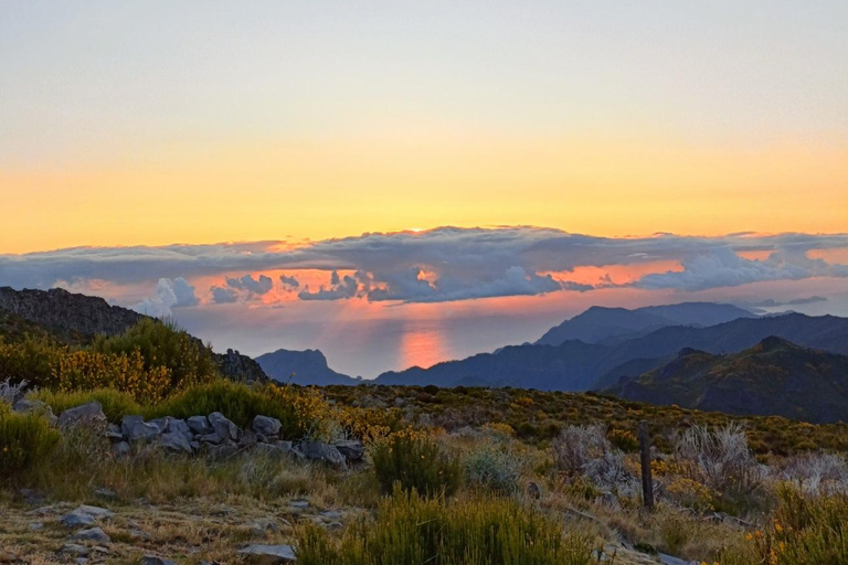 De 0 a 1818 metros hasta Pico do Arieiro Amanecer