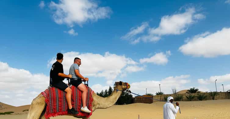 Abu Dhabi: Magical 4x4 Desert Tour with BBQ & Sandboarding photo 5