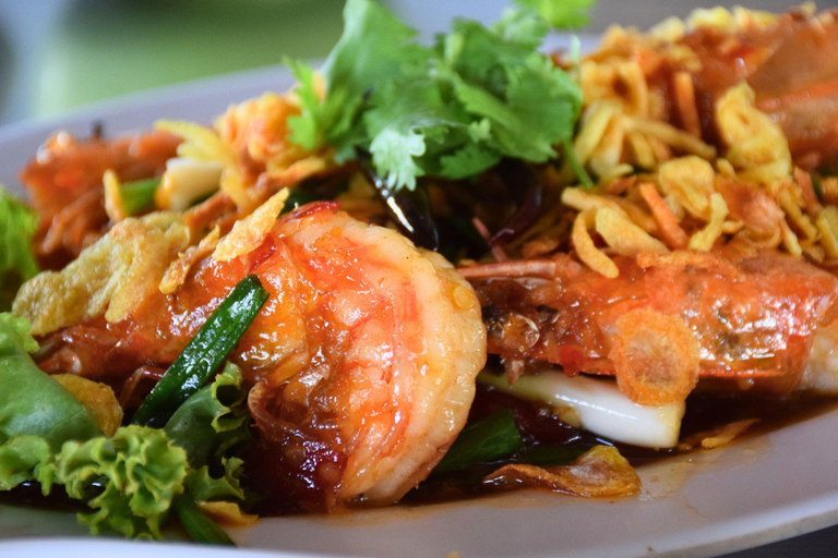 Targ Maeklong, tajemnice namorzynów, podróż inspirowana lotosem