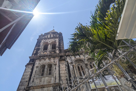 Stone Town: Stadtrundgang mit kulturellem MusikerlebnisStone Town: Spaziergang mit Mittagessen