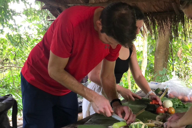 Chiang Rai: Jungle Adventure-Group Trekking & Bamboo Cooking