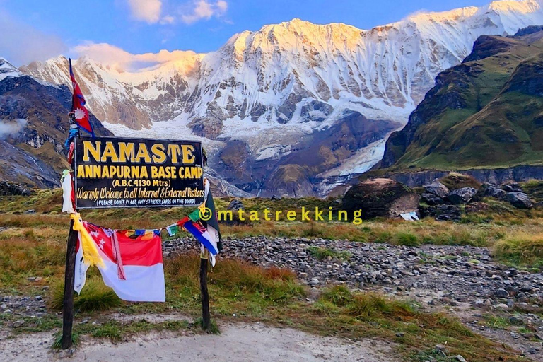 Kort Annapurna Base Camp Trek: 5 dagar från Pokhara: PokharaPrivat guidad vandring i Annapurna Basecamp utan måltider