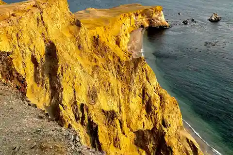 2D/1N PARACAS HUACACHINA FROM LIMA