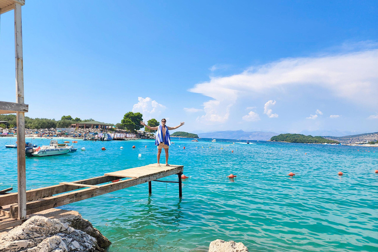 Da Tirana; tour di un giorno a Saranda, Ksamil e Blue Eye