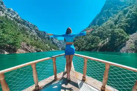 Antalya: Green Canyon Boat Trip with Lunch and Drinks