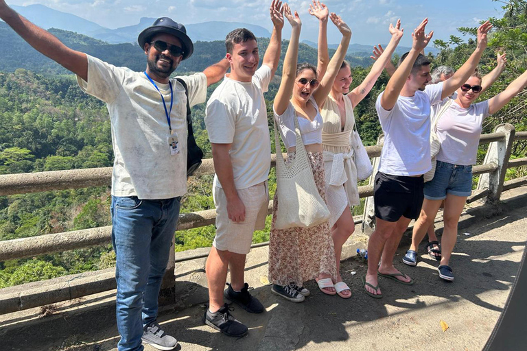 From Kandy to Nuwara Eliya & Moon Plains – Tuk‑Tuk Day Tour From Kandy: Moon Plains Highlands Viewpoint Experience