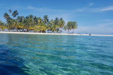 San Blas Islands Overnight: Private Cabin w/ Private Bath