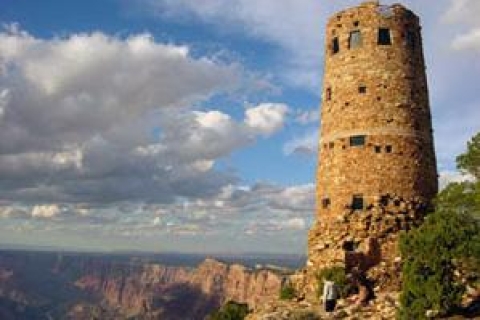 De Sedona ou Flagstaff: visite en petit groupe des ruines et des volcansDépart de Sedona