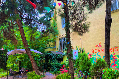 Tbilisi: Couples Romantic Walking Tour at Local FavoritesIn English - Private Tour ***3 HOURS***