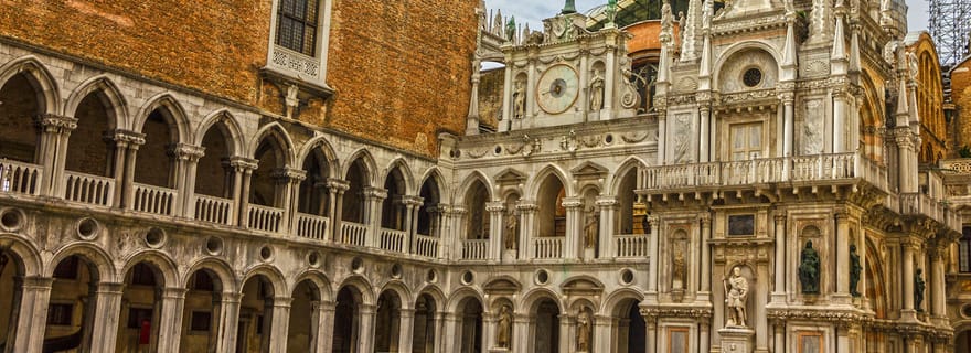 Venise : La basilique Saint-Marc, le palais des Doges et la fabrique de verre