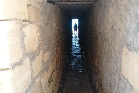 Excursions à Chypre : rochers d'Aphrodite, château de Kolosi, temple d'Apollon,