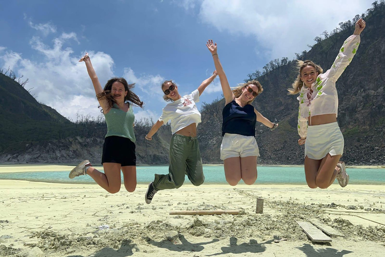 Bandung: White Crater, Scenic Tea Plantations & Hot Spring Open Tour: White Crater & Surroundings areas. with Tickets