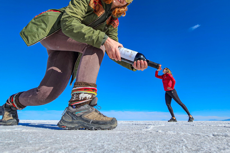 Uyuni: 3-Day Salt Flats Tour to San Pedro de Atacama ENGLISH-SPEAKING GUIDE