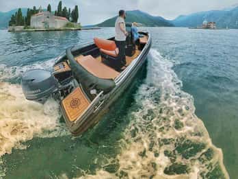 Tour privato di Perast di 3 ore: Lady Of The Rocks e Grotta Blu, laguna
