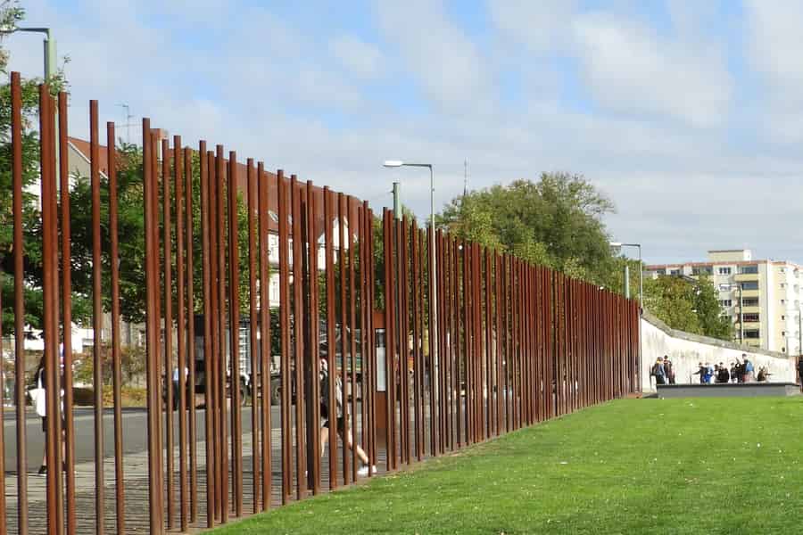 Berlin: Mauer-Tour – Schicksale, Liebesgeschichten und Helden. Foto: GetYourGuide