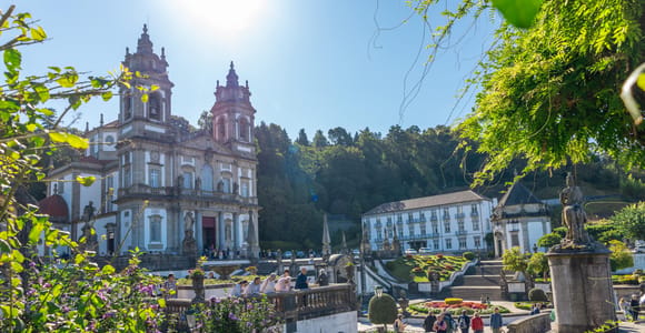 Ab Porto: Tagestour nach Braga und Guimarães