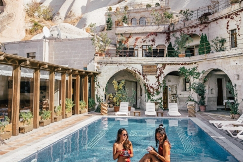 Antalya: 2-dniowa wycieczka z przewodnikiem po Kapadocji z zakwaterowaniemWycieczka z hotelem Cave