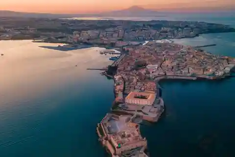 Syracuse: Ortigia Boat tour & Granita (optional) - 5 Languages