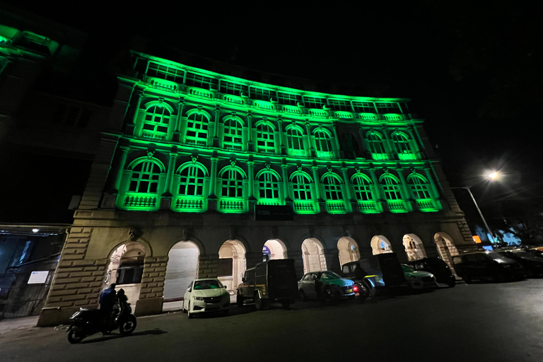 Visita a Mumbai à luz da noite e aos locais históricosTour noturno particular em Mumbai