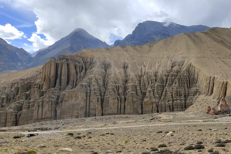 Kathmandu: 10-Day Upper Mustang Jeep Tour with Meals