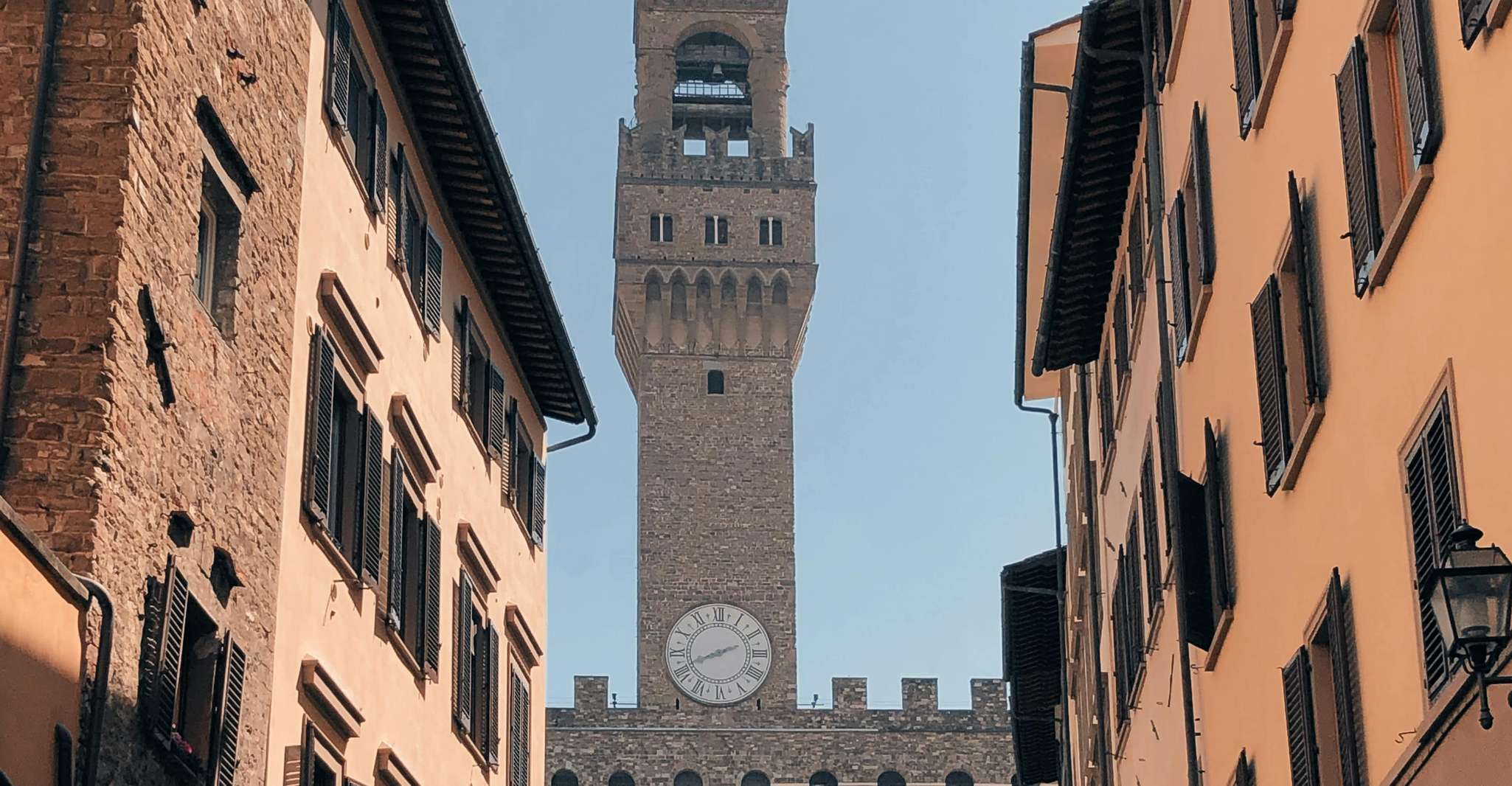 Florence: experience a walking tour with an expert guide and artisan shops